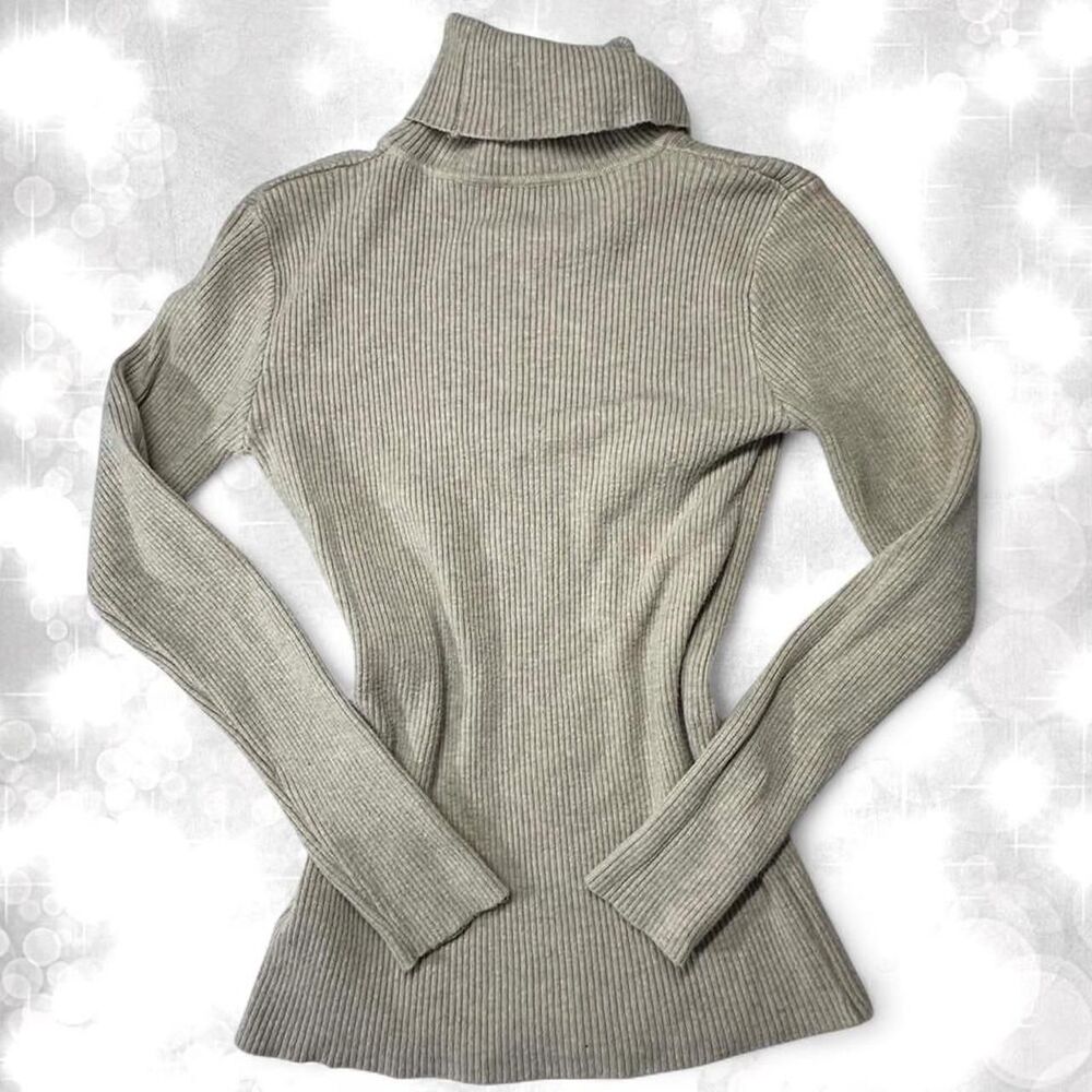 Minimalist Ribbed Beige Style Turtle Neck Long Sleeve Top - Picture 3 of 6